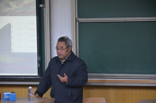 张信宝教授激情演讲.JPG